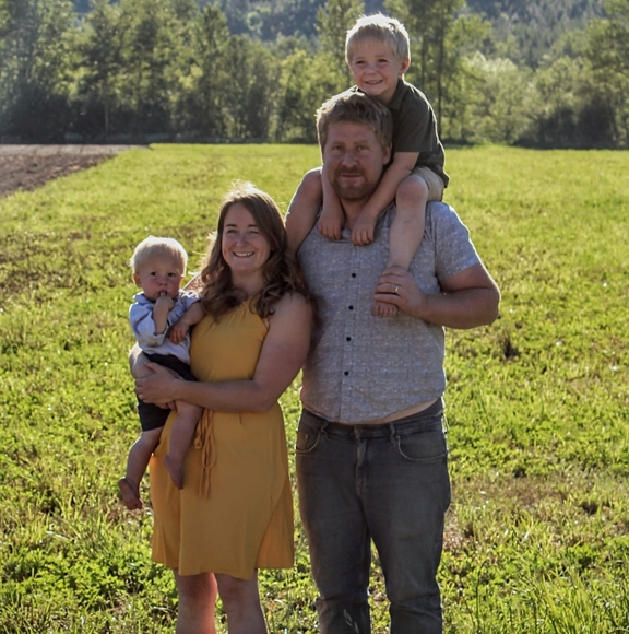 Meet your Posher, Brittny - Picture 1 of 1